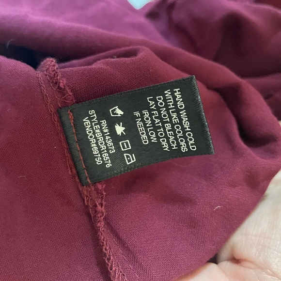 NWT Maroon Shirt Statement Back - Picture 9 of 11